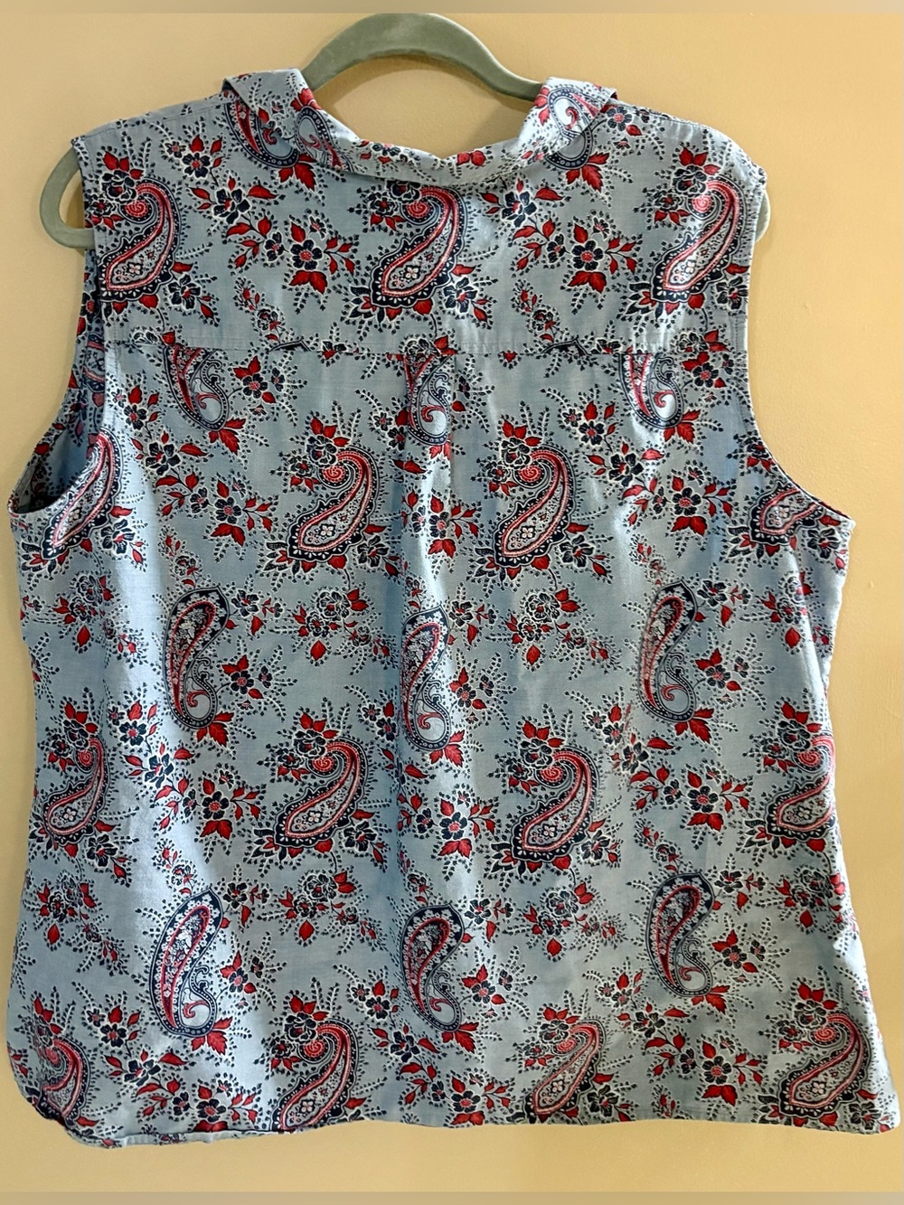 Vintage Talbots 2X Light Blue Paisley Sleeveless Popover Blouse - Picture 3 of 3